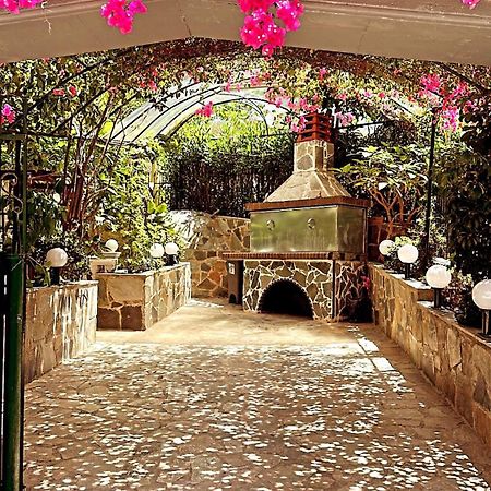 아테네 Stone House Under Acropolis 아파트 외부 사진