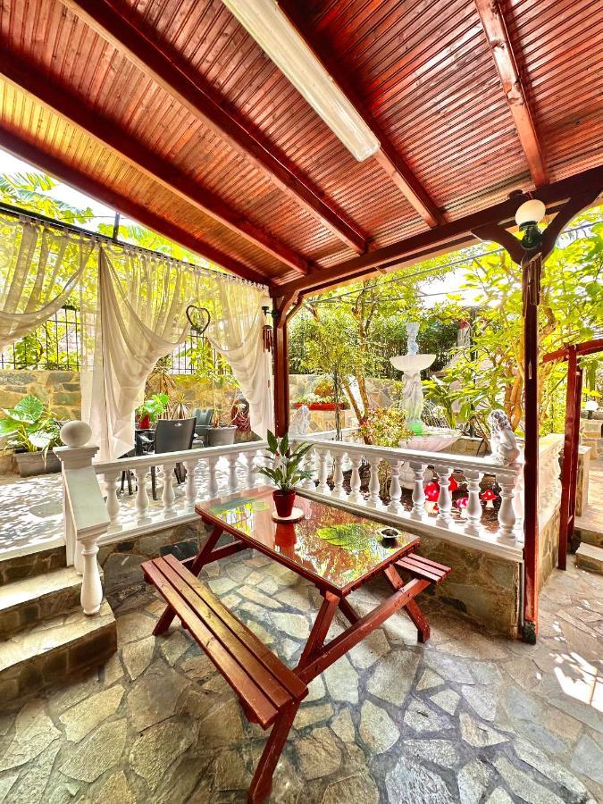 아테네 Stone House Under Acropolis 아파트 외부 사진